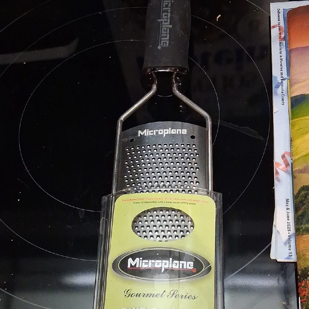 Williams Sonoma Stainless Steel Grater